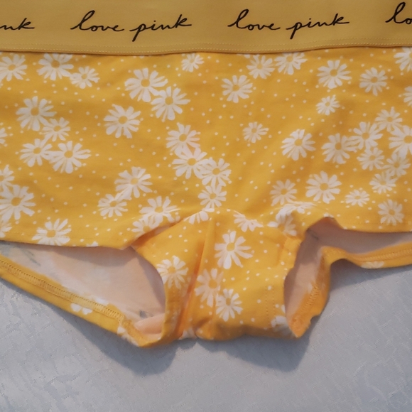 Pink Victoria secret woman boxer panties - Picture 4 of 7